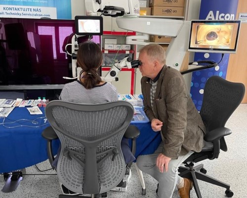 Oční klinika Lexum uspořádala Vitreoretinální školu